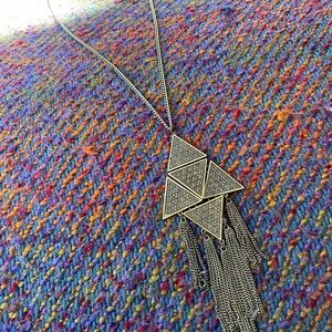 Retro Gold Geometric Pendant Necklace